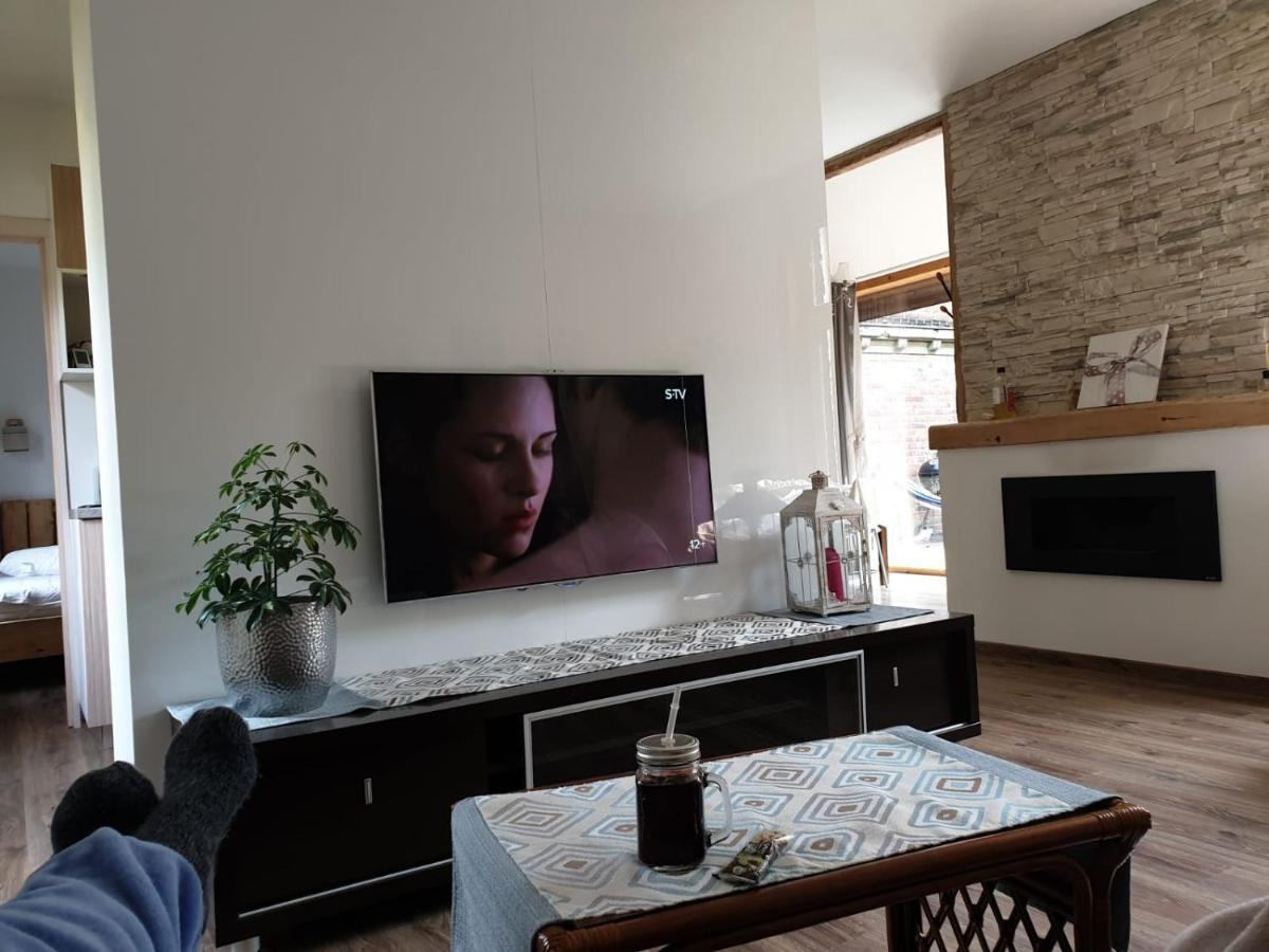 Holiday Apartment With Terrace Лиепая Экстерьер фото