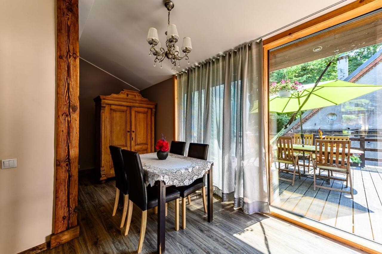 Holiday Apartment With Terrace Лиепая Экстерьер фото
