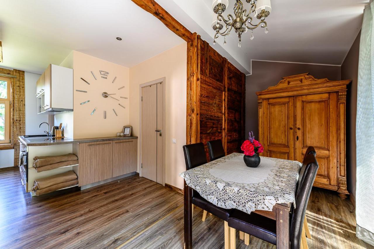 Holiday Apartment With Terrace Лиепая Экстерьер фото