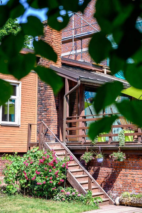 Holiday Apartment With Terrace Лиепая Экстерьер фото